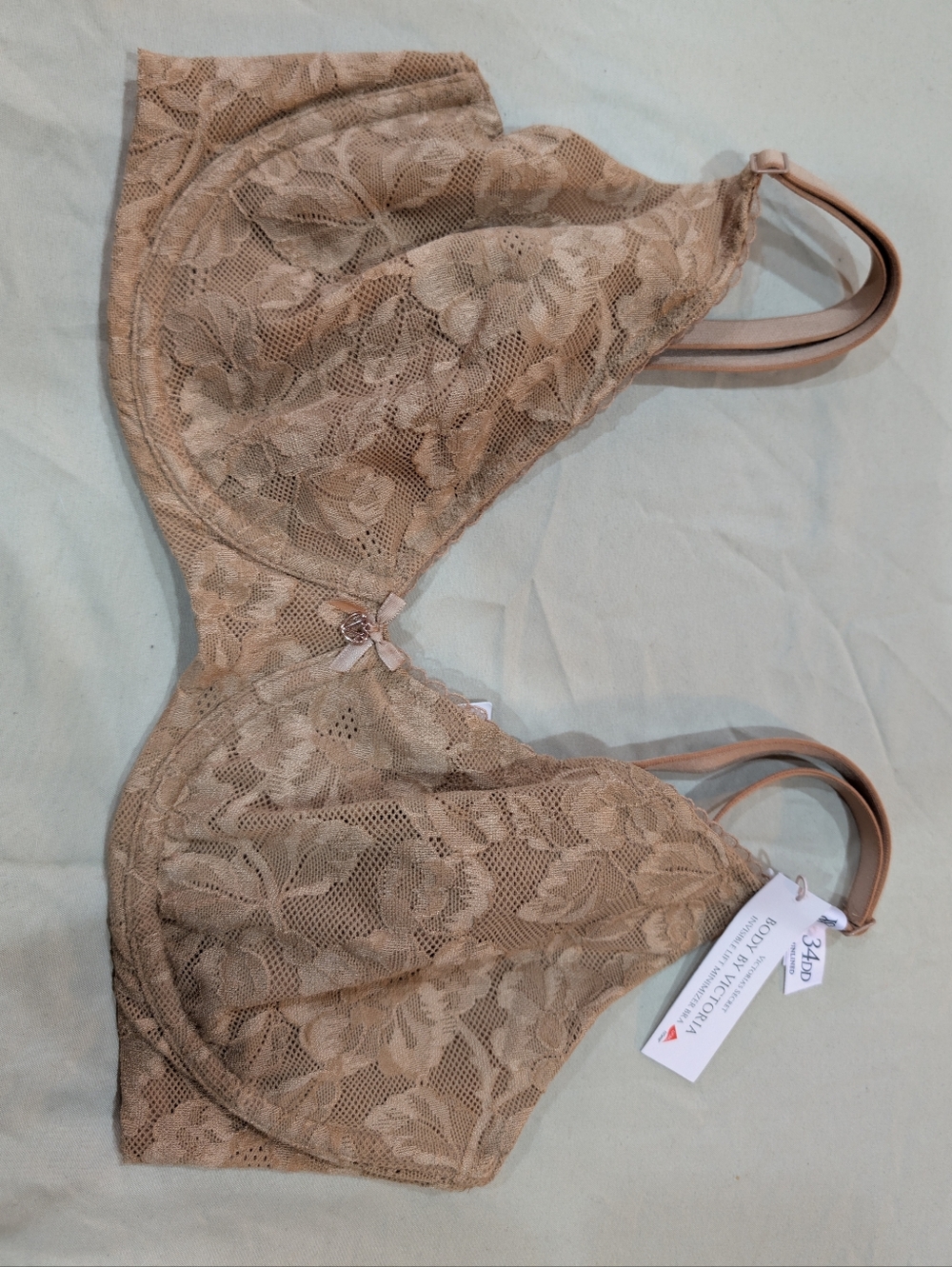 Victoria's Secret
Bra
Body by Victoria Sz. 34DD